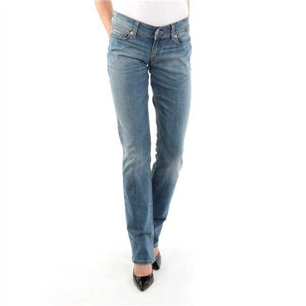 Levi's® 470 Slimmer Straight Fit