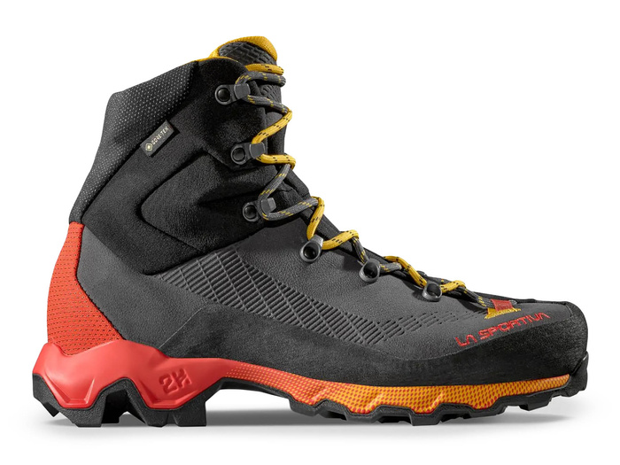 La Sportiva Aequilibrium Trek GTX ZFHS139G00Y00 CarbonYellow