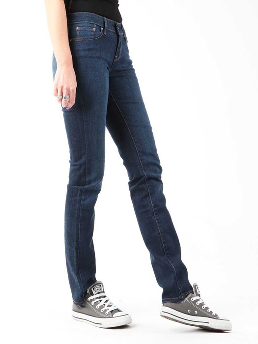  Levis Slight Curve 04401-0087